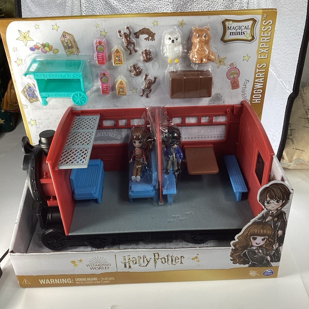 Wizarding World Harry Potter Magical Minis Hogwarts express play set